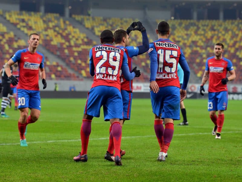 Adrian Popa se bucura dupa golul marcat