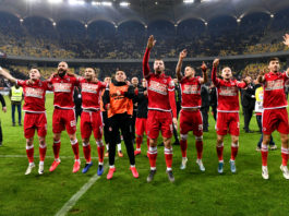 ne dadeam la o parte