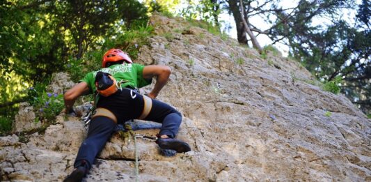 paraclimbing