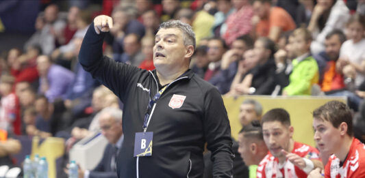„Un egal uriaș”. Dinamo a remizat cu Veszprem, după o revenire spectaculoasă