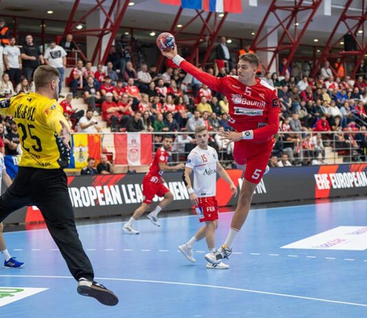 Dinamo „a defilat”